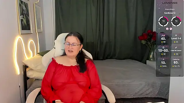 Snapshot of hottyannaa chatting on March 2026 02:39:02 AM hottyannaa online show from March 2026 02:39:02 AM