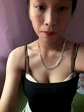 Snapshot of hi-hi-zz chatting on October 2025 06:11:02 AM hi-hi-zz online show from October 2025 06:11:02 AM