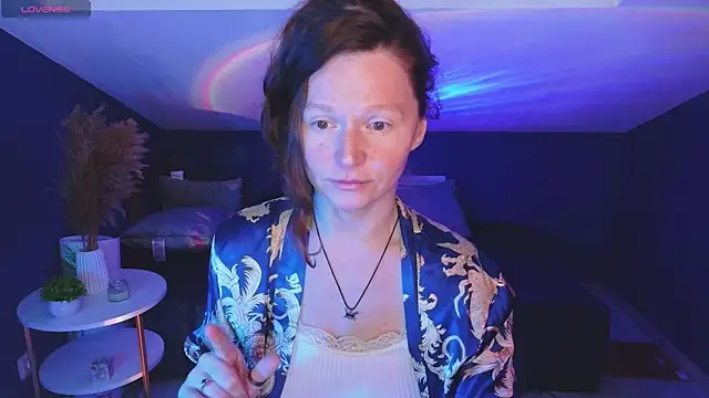 Snapshot of AuroraBorealis__ chatting on October 2025 06:58:02 AM AuroraBorealis online show from October 2025 06:58:02 AM