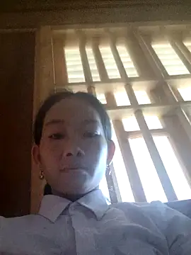 Snapshot of gio-thu chatting on October 2025 04:54:01 AM gio-thu online show from October 2025 04:54:01 AM