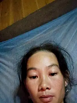 Snapshot of gio-thu chatting on October 2025 05:56:02 PM gio-thu online show from October 2025 05:56:02 PM