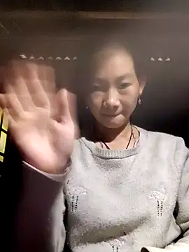 Snapshot of gio-thu chatting on October 2025 01:28:02 AM gio-thu online show from October 2025 01:28:02 AM