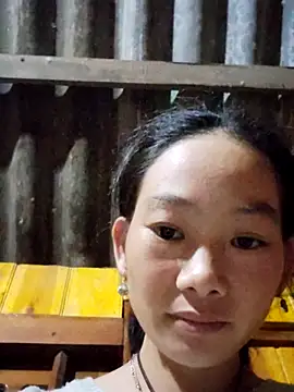 Snapshot of gio-thu chatting on November 2025 04:08:02 PM gio-thu online show from November 2025 04:08:02 PM