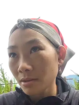 Snapshot of gio-thu chatting on November 2025 05:57:01 AM gio-thu online show from November 2025 05:57:01 AM