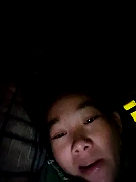 Snapshot of gio-thu chatting on November 2025 07:08:01 AM gio-thu online show from November 2025 07:08:01 AM