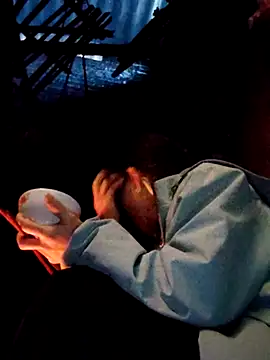 Snapshot of gio-thu chatting on November 2025 01:27:02 AM gio-thu online show from November 2025 01:27:02 AM