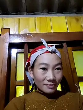 Snapshot of gio-thu chatting on December 2025 04:20:02 AM gio-thu online show from December 2025 04:20:02 AM