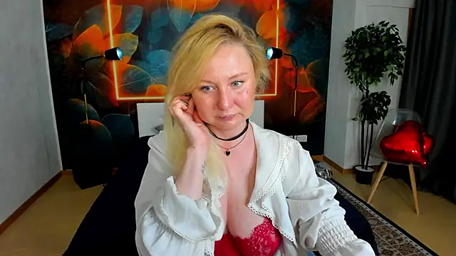 scent  of woman online show from June 2026 01:37:01 AM