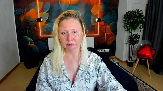 scent  of woman online show from June 2026 01:27:01 AM