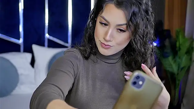 Talia Lure online show from January 2026 07:24:02 AM