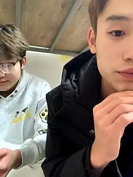 Snapshot of KK-cuteboy chatting on December 2025 12:10:01 PM KK-cuteboy online show from December 2025 12:10:01 PM