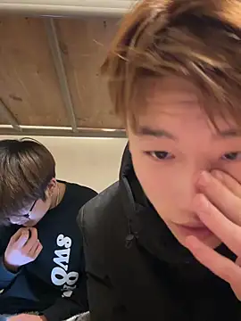 Snapshot of KK-cuteboy chatting on December 2025 10:57:02 AM KK-cuteboy online show from December 2025 10:57:02 AM