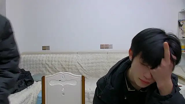 KK-cuteboy online show from February 2026 10:52:02 AM