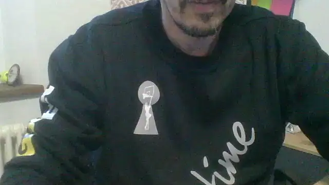 Kawayleo online show from November 2025 02:50:01 PM