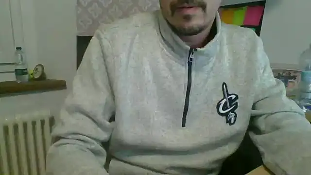 Kawayleo online show from December 2025 08:38:02 PM