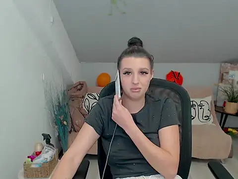 BettyJamess online show from October 2025 09:05:02 PM