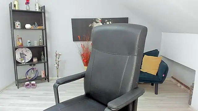 BettyJamess online show from December 2025 06:52:01 AM