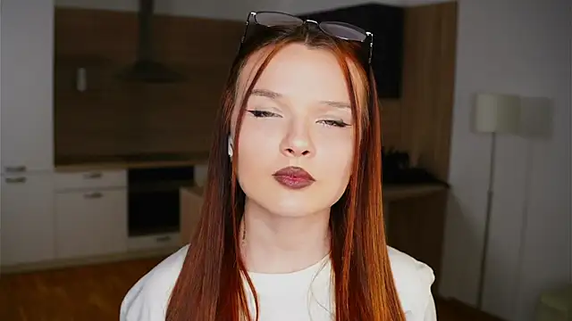 Snapshot of RonnieSchmertz chatting on October 2025 05:04:02 PM RonnieSchmertz online show from October 2025 05:04:02 PM