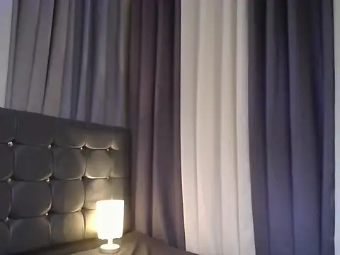 Snapshot of TsUncutAnyah chatting on November 2025 05:51:01 AM TsUncutAnyah online show from November 2025 05:51:01 AM