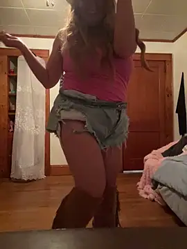 SugarMilkandHoney online show from November 2025 11:57:02 PM