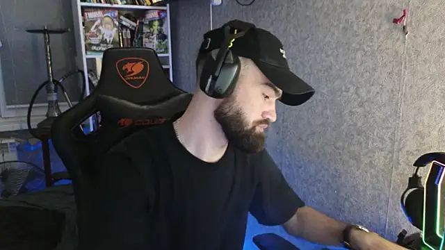 Nik Namee online show from November 2025 10:31:01 PM