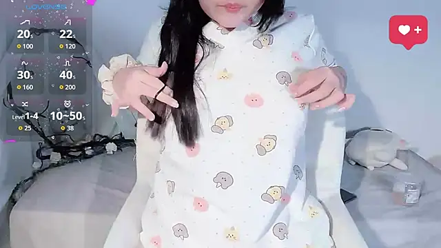 Snapshot of BeChinh_Lee chatting on November 2025 01:22:02 PM BeChinh Lee online show from November 2025 01:22:02 PM