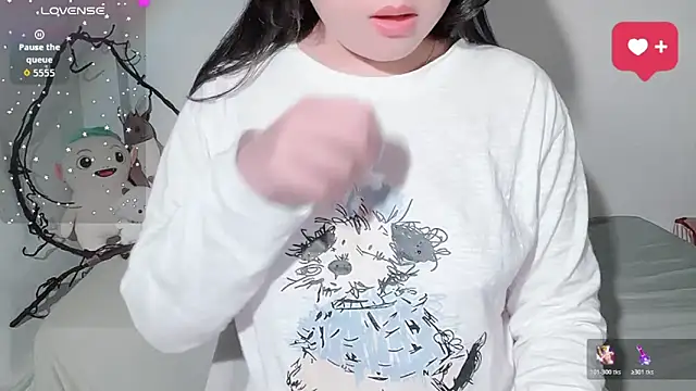 Snapshot of BeChinh_Lee chatting on December 2025 04:33:01 PM BeChinh Lee online show from December 2025 04:33:01 PM