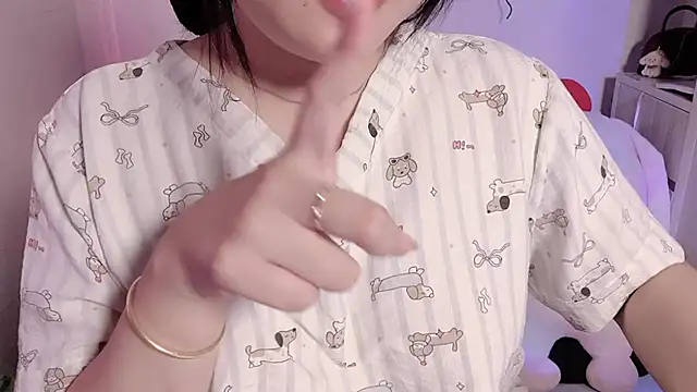 BeChinh Lee online show from June 2026 05:23:01 PM