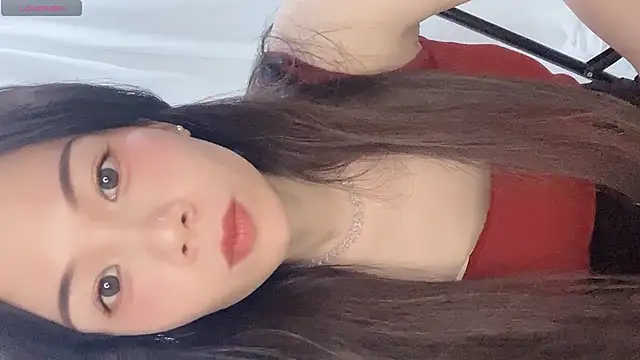 Snapshot of Lynnalltop-165-KeKe chatting on October 2025 01:05:01 AM Lynnalltop-165-KeKe online show from October 2025 01:05:01 AM