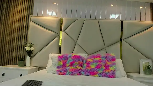 Snapshot of rebeca_brown_ chatting on October 2025 11:31:02 AM rebeca brown online show from October 2025 11:31:02 AM