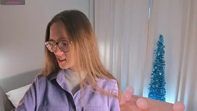 Snapshot of AiFusch chatting on December 2025 08:32:02 AM AiFusch online show from December 2025 08:32:02 AM