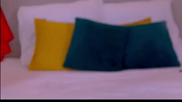 Snapshot of TesaQuinn chatting on October 2025 05:58:02 PM TesaQuinn online show from October 2025 05:58:02 PM