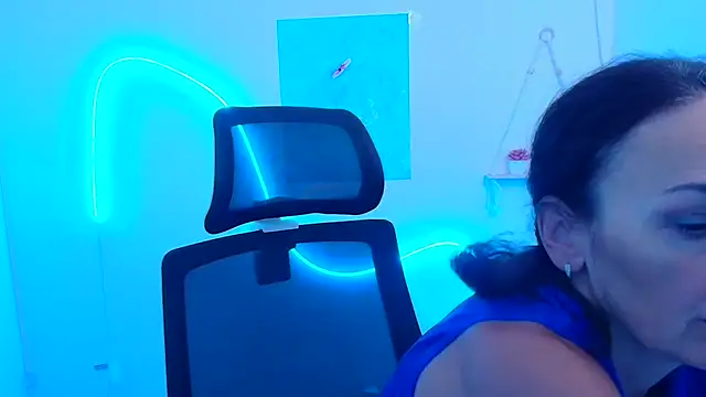 Snapshot of Rosie_Rosee chatting on December 2025 12:21:02 PM Rosie Rosee online show from December 2025 12:21:02 PM