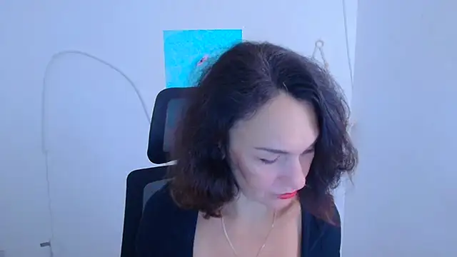 Snapshot of Rosie_Rosee chatting on December 2025 12:25:02 PM Rosie Rosee online show from December 2025 12:25:02 PM