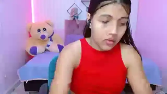 Snapshot of zara_cute chatting on December 2025 12:10:01 PM zara cute online show from December 2025 12:10:01 PM