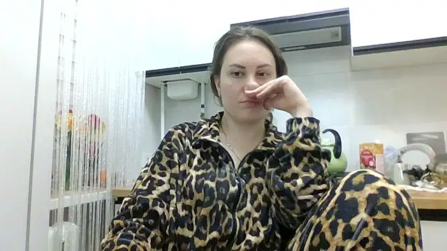 MeadowEyes online show from May 2026 08:05:02 PM