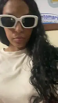 thepicis online show from November 2025 04:07:02 PM