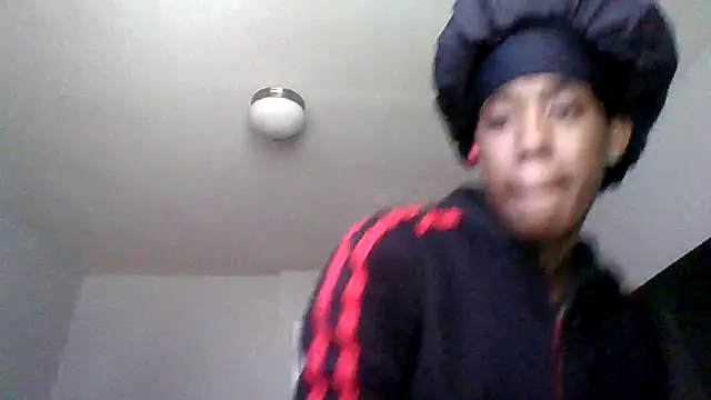 Snapshot of dezzidavill chatting on March 2026 06:02:02 PM dezzidavill online show from March 2026 06:02:02 PM