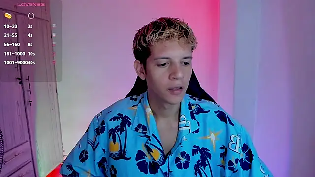 tylernova online show from February 2026 04:10:02 AM