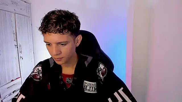 tylernova online show from May 2026 02:41:01 AM