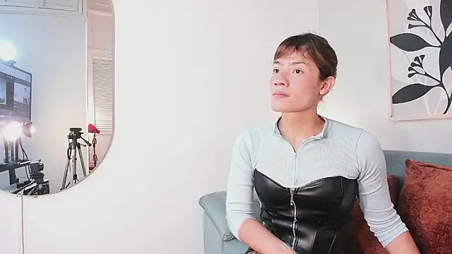 KassMonroe online show from February 2026 07:53:02 PM