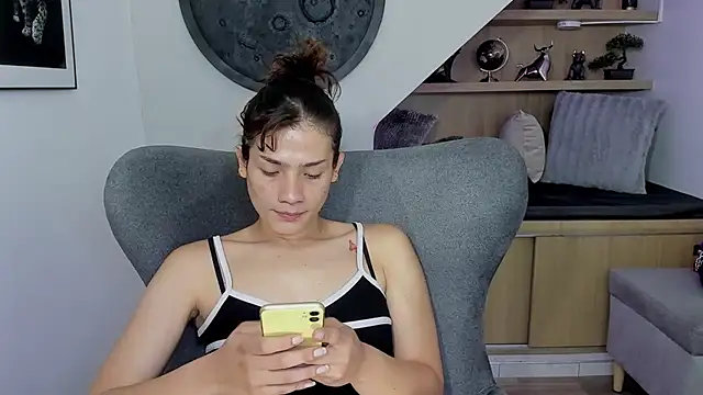 KassMonroe online show from June 2026 01:23:02 PM