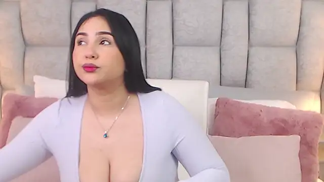 Snapshot of BlairHarper chatting on October 2025 07:15:02 PM BlairHarper online show from October 2025 07:15:02 PM