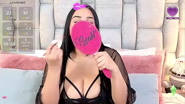 Snapshot of BlairHarper chatting on November 2025 07:17:01 PM BlairHarper online show from November 2025 07:17:01 PM