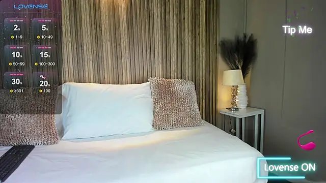 Snapshot of VanneCamiel chatting on November 2025 11:32:01 AM VanneCamiel online show from November 2025 11:32:01 AM