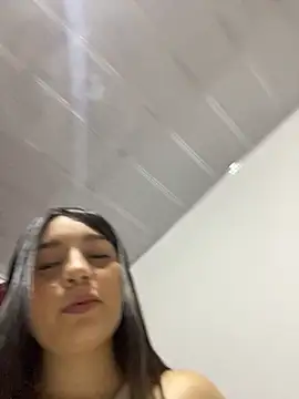 Snapshot of __Lorelain__ chatting on October 2025 11:18:02 PM Lorelain online show from October 2025 11:18:02 PM