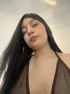 Snapshot of __Lorelain__ chatting on December 2025 09:00:01 PM Lorelain online show from December 2025 09:00:01 PM