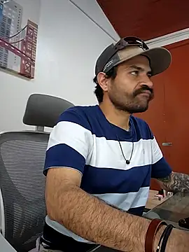 Snapshot of Nateskp_1 chatting on November 2025 07:45:01 PM Nateskp 1 online show from November 2025 07:45:01 PM