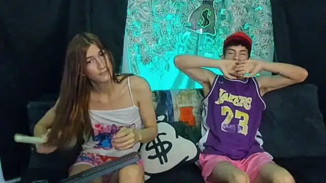 Pride couple online show from April 2026 12:33:02 PM