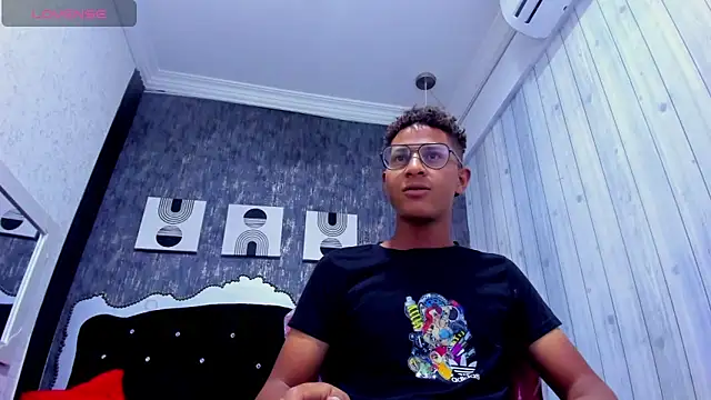Snapshot of Yeps_pluss chatting on October 2025 10:09:01 PM Yeps pluss online show from October 2025 10:09:01 PM
